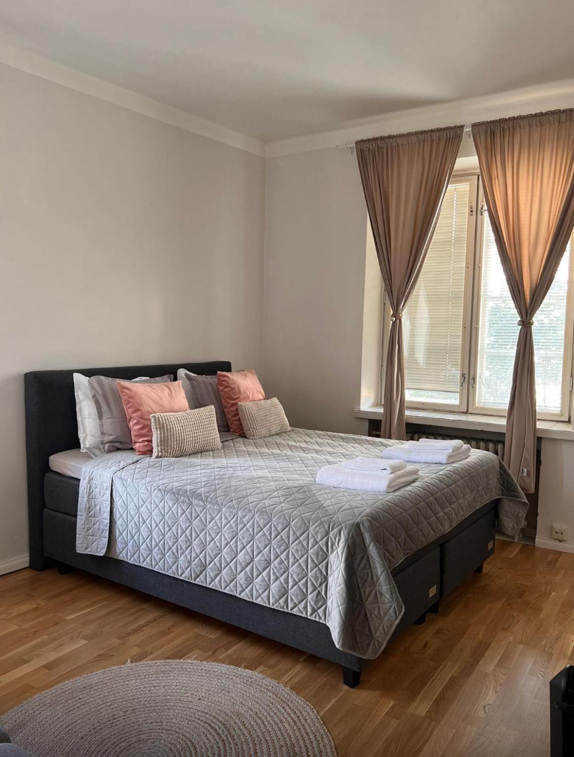 Your Chic Vibrant Airbnb Helsinki Buitenkant foto