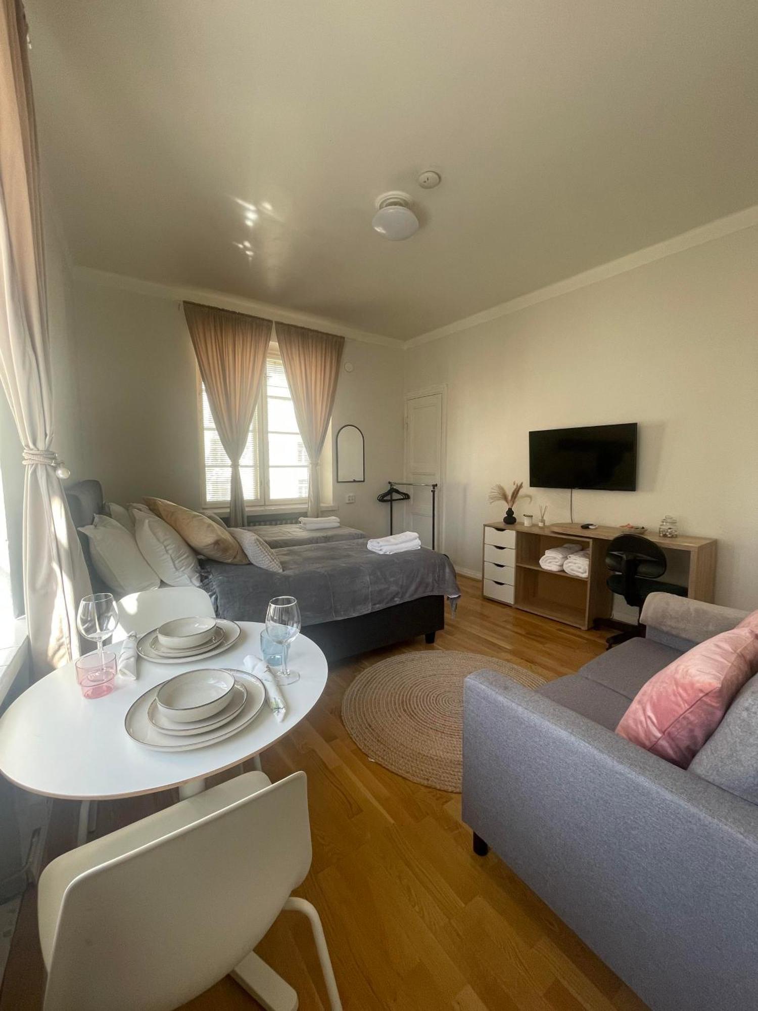 Your Chic Vibrant Airbnb Helsinki Buitenkant foto