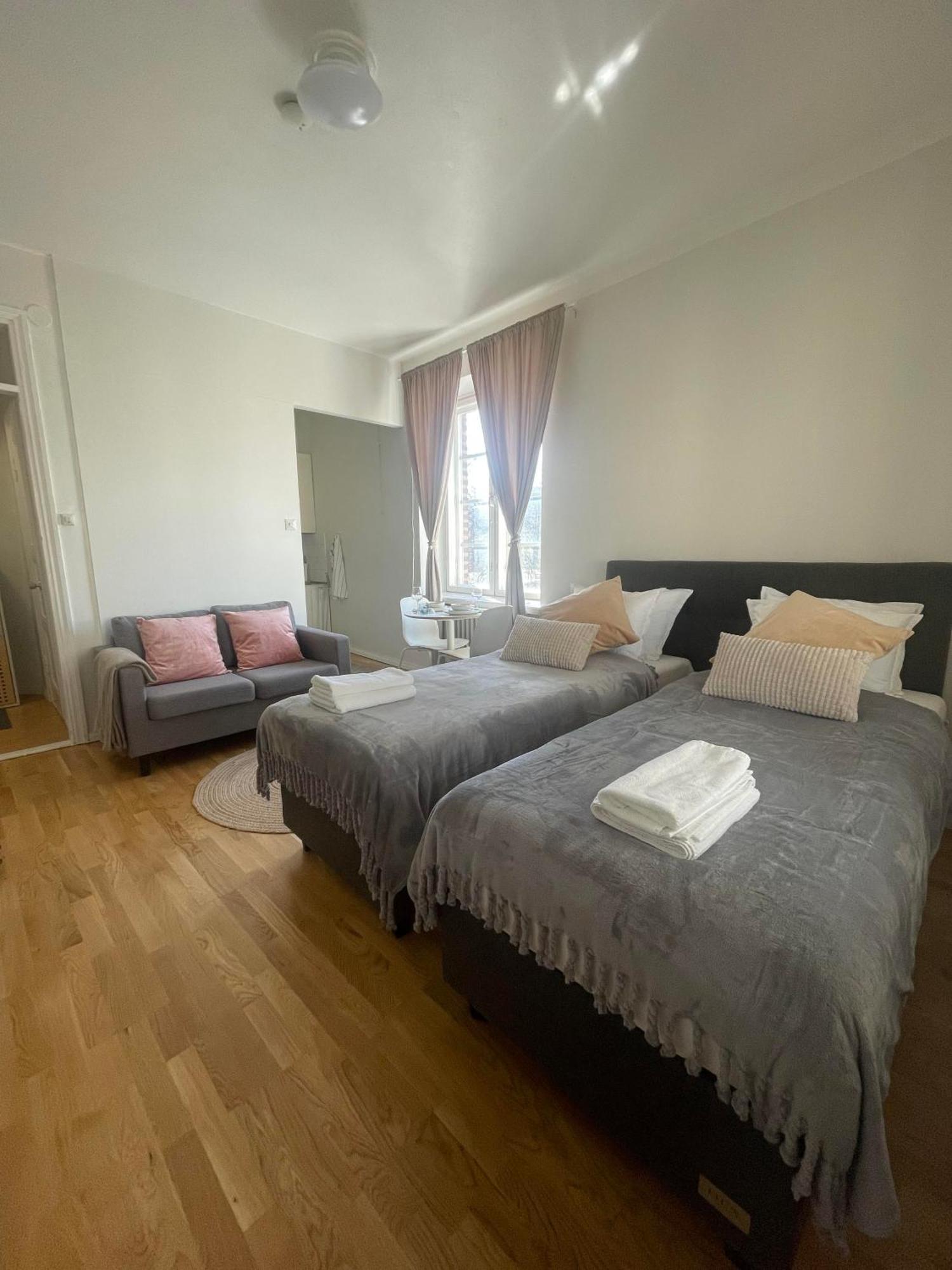 Your Chic Vibrant Airbnb Helsinki Buitenkant foto